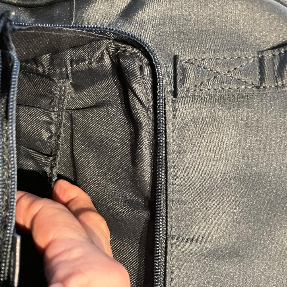 NWOT The Filer New York Organizer Dark Blue Purse Shoulder Straps - Picture 11 of 14